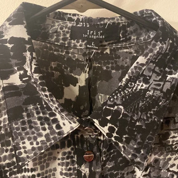 IRIS BASIC BLOUSE - Picture 2 of 3